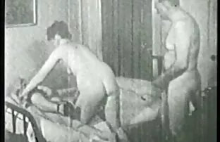 XXX الأخ غير الشقيق يجري قريبة مع الأخت قصص سكس عرب نار جينا فالنتينا