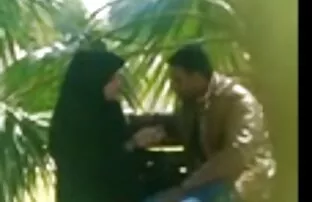 XXX في عرب نار فيديو المنزل في وقت مبكر وتقبيل كل من القحبة