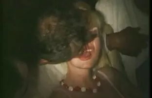 XXX جوردي أشعث مؤرخ ورئيس عرب نار قصص سحاق القرية إيما لي