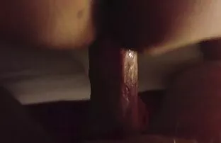 XXX سدوم العربدة حشد من الرجال يقفون سكس عربي جديد نار على رؤوس الأصابع