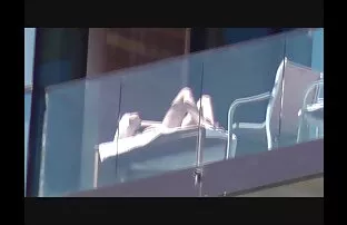 XXX وضع الفتاة عرب نار اون لاين على ظهور الخيل