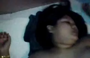 XXX صديقة الساخنة في الجاكوزي عرب نار سكس محارم